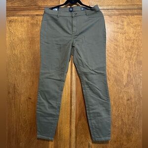 Gap pants